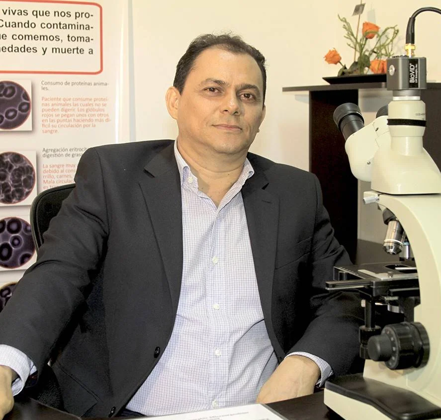 dr alejandro segebre especialista en medicina natural